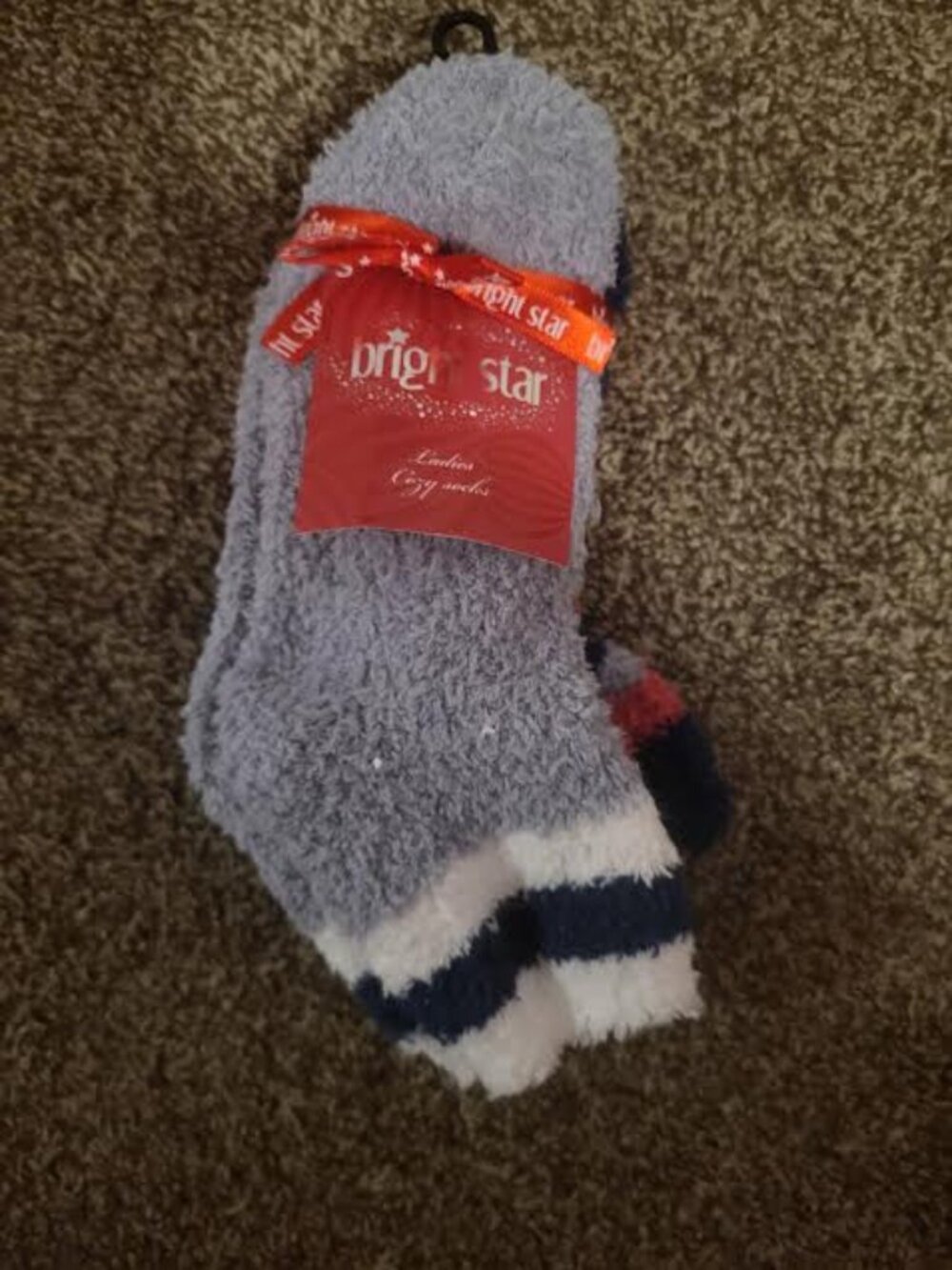 Womens Bright Star 3 PC Fuzzy Socks Size 9-11